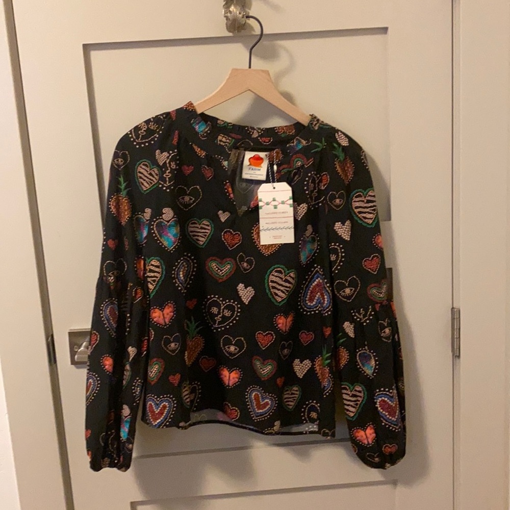Anthropologie heart shirt balloon sleeves